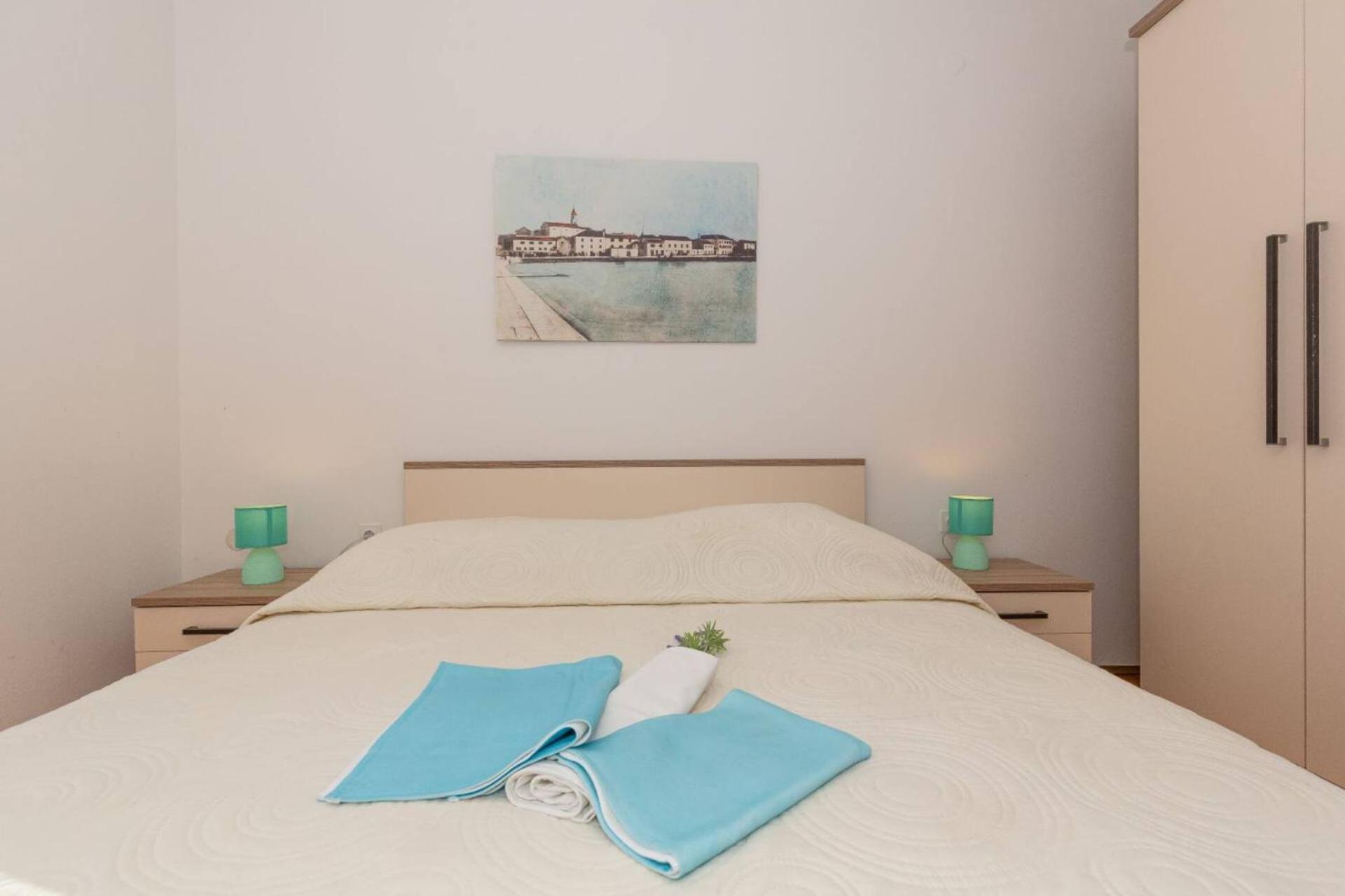 Three Bedroom Apartment In Biograd บีโอกราดนาโมรู ภายนอก รูปภาพ