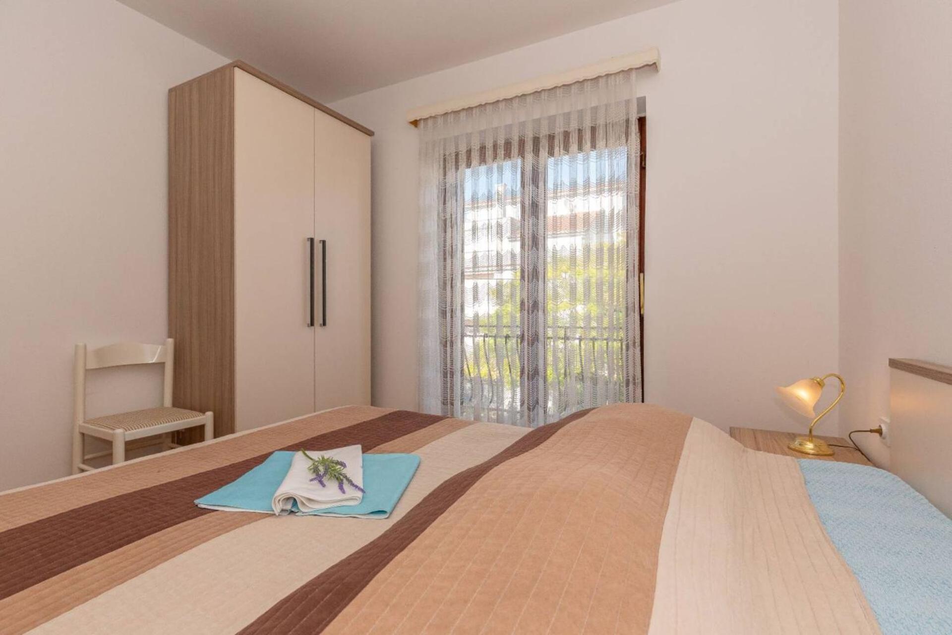 Three Bedroom Apartment In Biograd บีโอกราดนาโมรู ภายนอก รูปภาพ