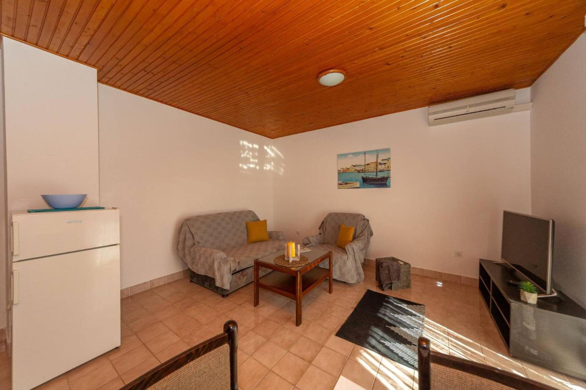 Three Bedroom Apartment In Biograd บีโอกราดนาโมรู ภายนอก รูปภาพ