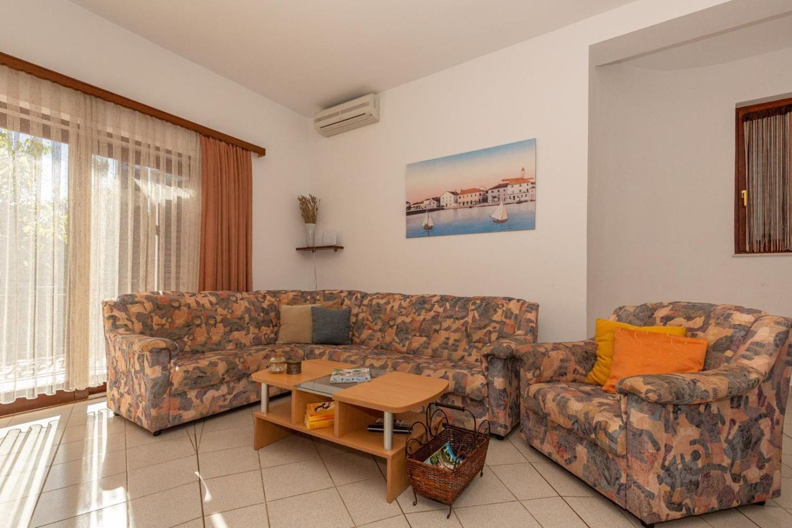Three Bedroom Apartment In Biograd บีโอกราดนาโมรู ภายนอก รูปภาพ