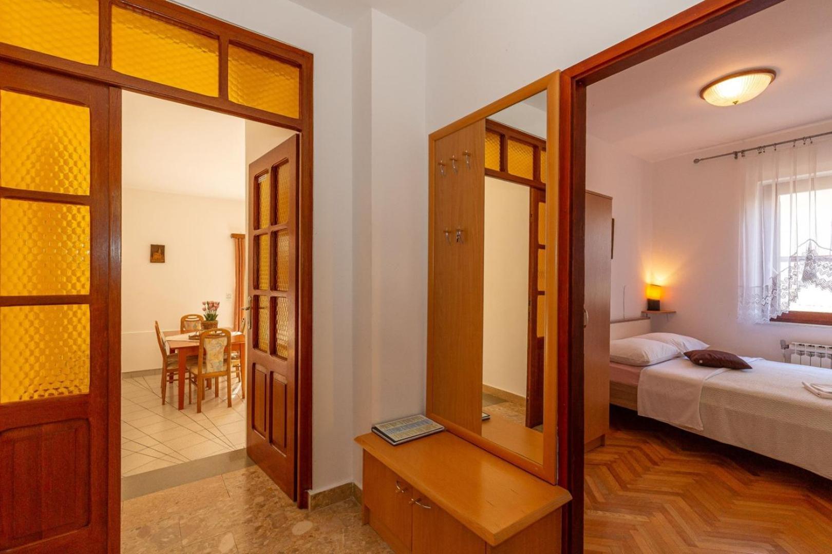 Three Bedroom Apartment In Biograd บีโอกราดนาโมรู ภายนอก รูปภาพ